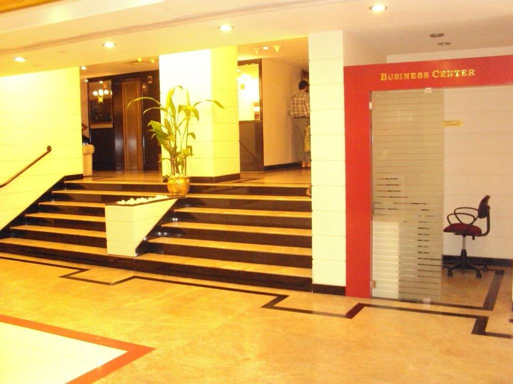 Westway Hotel Kozhikode Exterior photo