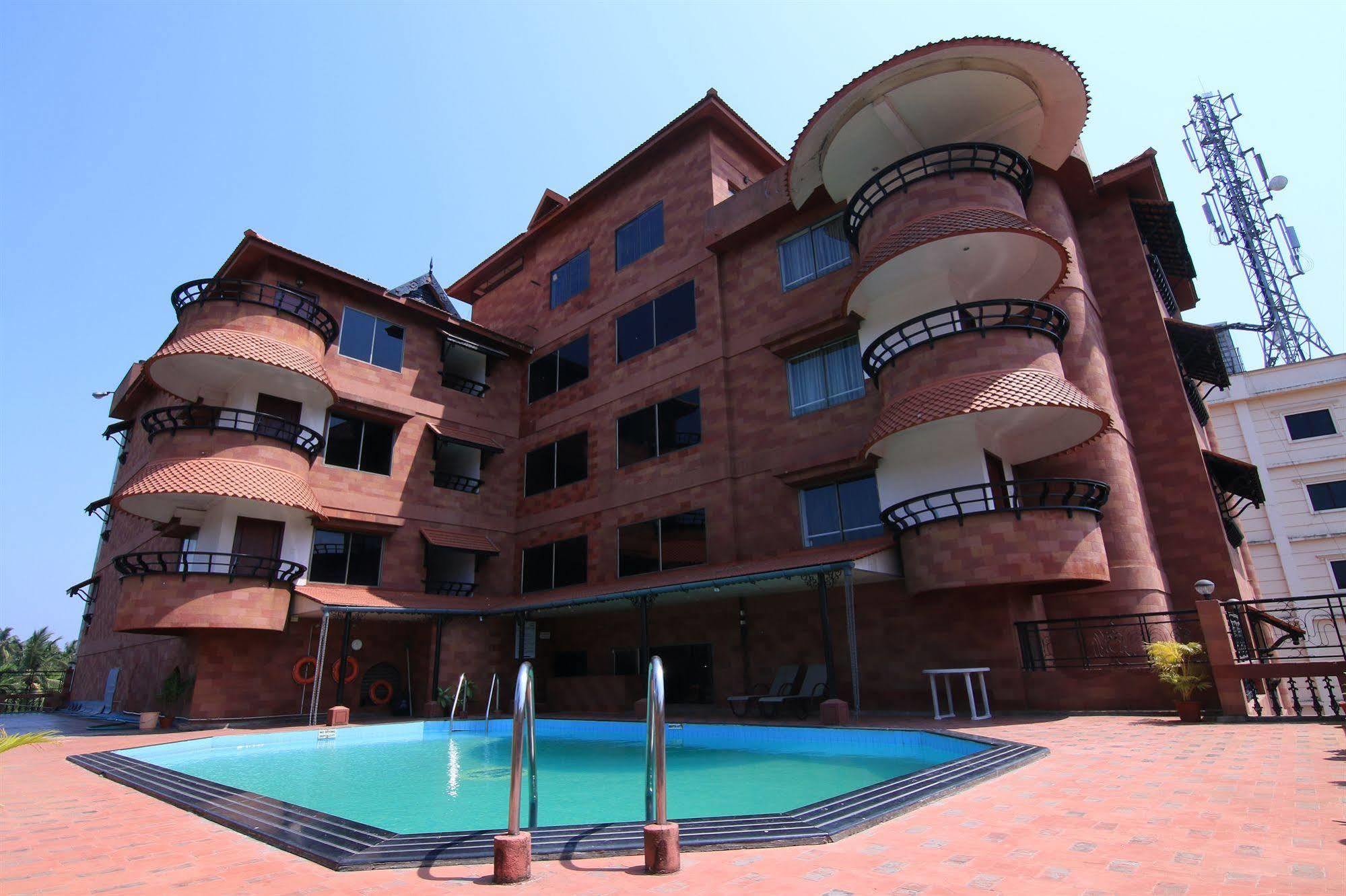 Westway Hotel Kozhikode Exterior photo